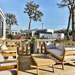 Mobil-home Dans Parc Residentiel
